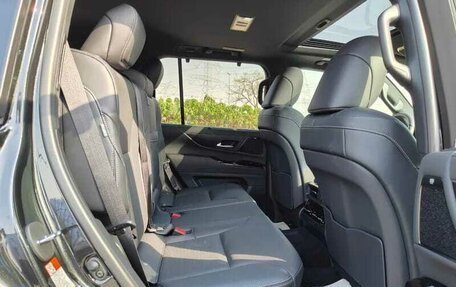 Lexus LX, 2025 год, 18 500 000 рублей, 13 фотография