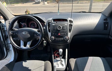 KIA cee'd I рестайлинг, 2011 год, 910 000 рублей, 10 фотография