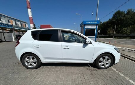 KIA cee'd I рестайлинг, 2011 год, 910 000 рублей, 7 фотография