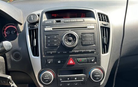KIA cee'd I рестайлинг, 2011 год, 910 000 рублей, 12 фотография