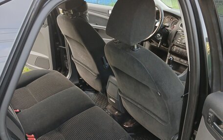 Ford Focus II рестайлинг, 2005 год, 350 000 рублей, 4 фотография