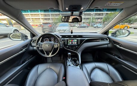 Toyota Camry, 2018 год, 2 550 000 рублей, 8 фотография
