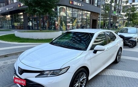 Toyota Camry, 2018 год, 2 550 000 рублей, 7 фотография