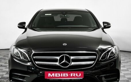 Mercedes-Benz E-Класс, 2019 год, 3 250 000 рублей, 2 фотография