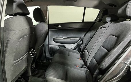 KIA Sportage IV рестайлинг, 2018 год, 1 897 000 рублей, 10 фотография
