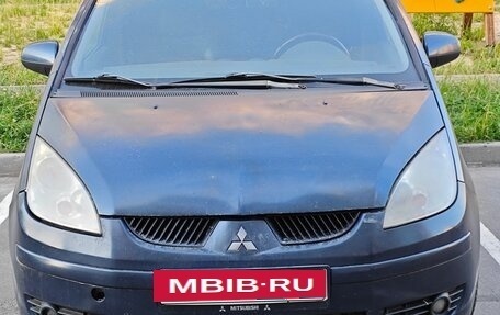 Mitsubishi Colt VI рестайлинг, 2004 год, 390 000 рублей, 3 фотография