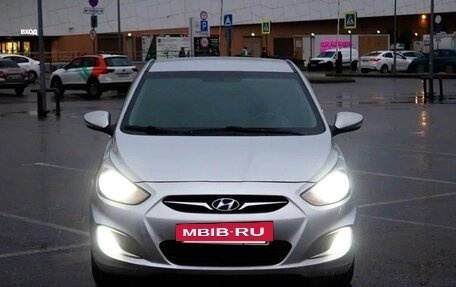 Hyundai Solaris II рестайлинг, 2012 год, 599 000 рублей, 2 фотография