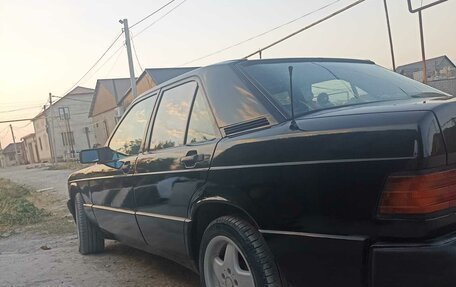 Mercedes-Benz E-Класс, 1992 год, 370 000 рублей, 7 фотография