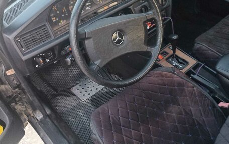 Mercedes-Benz E-Класс, 1992 год, 370 000 рублей, 11 фотография