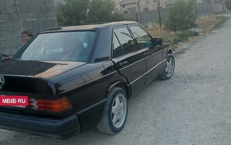 Mercedes-Benz E-Класс, 1992 год, 370 000 рублей, 4 фотография