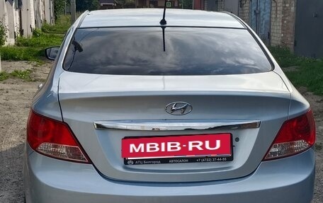 Hyundai Solaris II рестайлинг, 2011 год, 730 000 рублей, 8 фотография