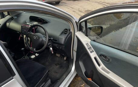Toyota Vitz, 2005 год, 550 000 рублей, 8 фотография