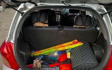 Toyota Vitz, 2005 год, 550 000 рублей, 11 фотография