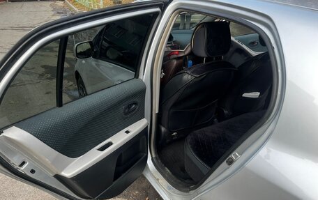 Toyota Vitz, 2005 год, 550 000 рублей, 12 фотография
