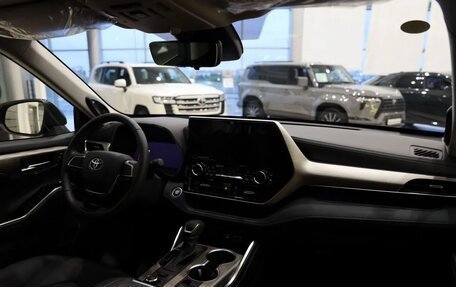 Toyota Highlander, 2025 год, 5 700 000 рублей, 14 фотография