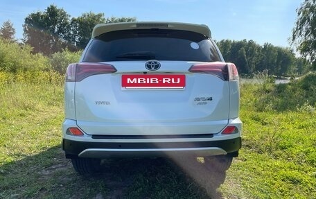 Toyota RAV4, 2016 год, 2 550 000 рублей, 5 фотография