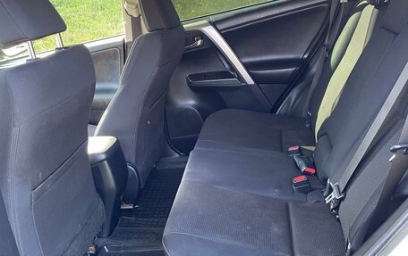 Toyota RAV4, 2016 год, 2 550 000 рублей, 11 фотография