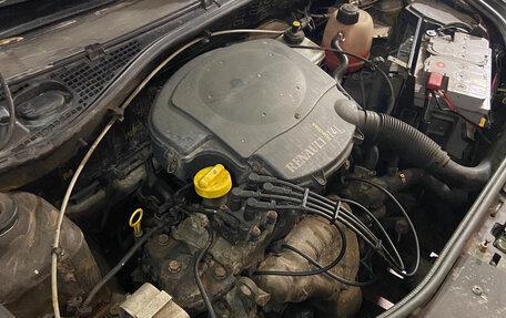 Renault Logan I, 2006 год, 350 000 рублей, 5 фотография