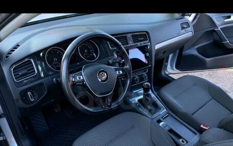 Volkswagen Golf VII, 2018 год, 1 200 000 рублей, 8 фотография