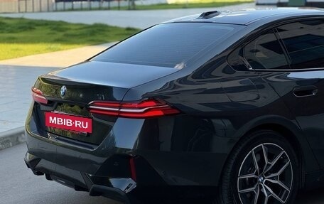 BMW 5 серия, 2023 год, 6 900 000 рублей, 4 фотография