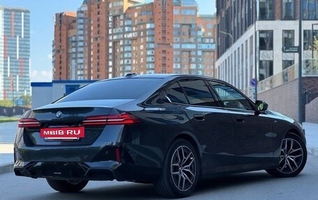 BMW 5 серия, 2023 год, 6 900 000 рублей, 3 фотография