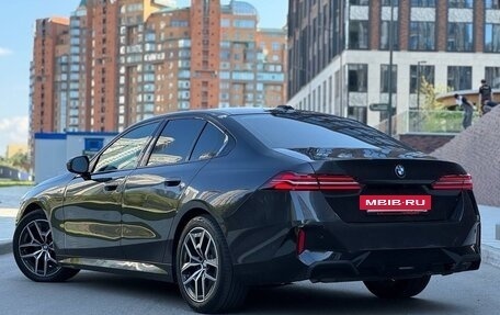 BMW 5 серия, 2023 год, 6 900 000 рублей, 11 фотография