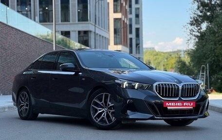BMW 5 серия, 2023 год, 6 900 000 рублей, 9 фотография