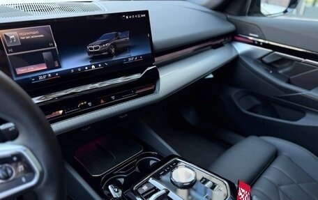 BMW 5 серия, 2023 год, 6 900 000 рублей, 7 фотография
