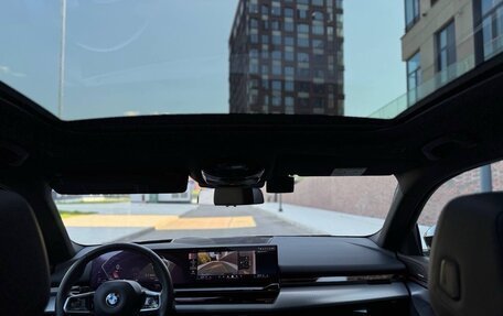 BMW 5 серия, 2023 год, 6 900 000 рублей, 26 фотография