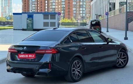 BMW 5 серия, 2023 год, 6 900 000 рублей, 39 фотография
