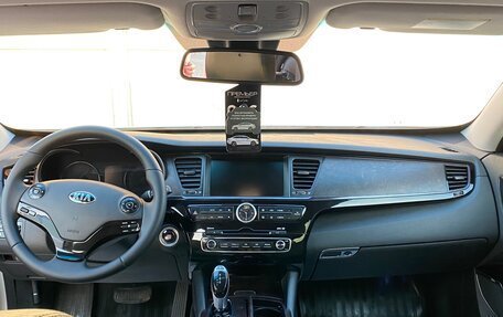 KIA Quoris I, 2013 год, 1 950 000 рублей, 8 фотография