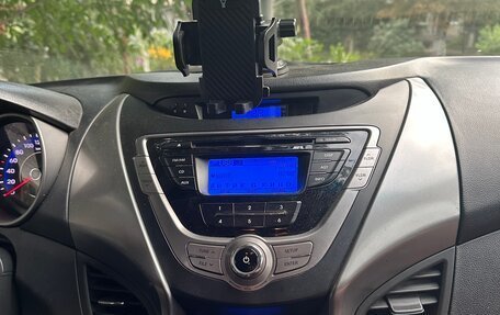 Hyundai Elantra V, 2012 год, 900 000 рублей, 6 фотография