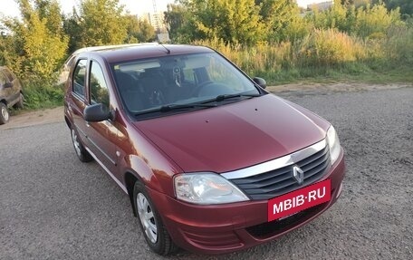 Renault Logan I, 2010 год, 400 000 рублей, 2 фотография