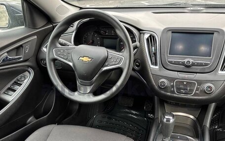 Chevrolet Malibu IX, 2017 год, 1 399 000 рублей, 5 фотография