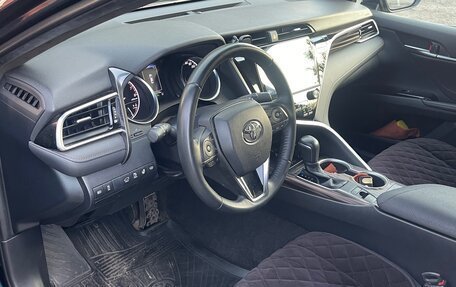 Toyota Camry, 2020 год, 3 490 000 рублей, 8 фотография