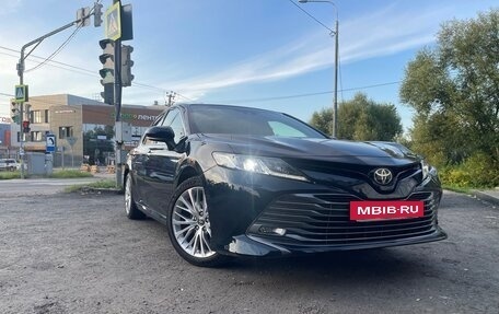 Toyota Camry, 2020 год, 3 490 000 рублей, 2 фотография
