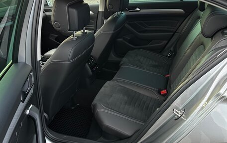 Volkswagen Passat B8 рестайлинг, 2021 год, 2 900 000 рублей, 12 фотография