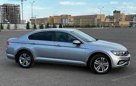 Volkswagen Passat B8 рестайлинг, 2021 год, 2 900 000 рублей, 3 фотография