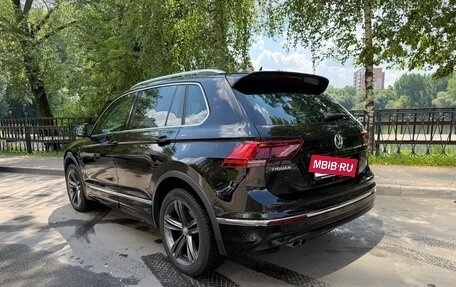 Volkswagen Tiguan II, 2019 год, 3 000 000 рублей, 2 фотография