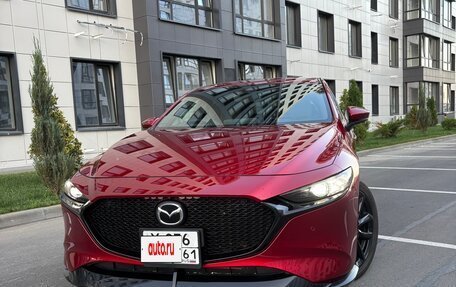 Mazda 3, 2021 год, 1 860 000 рублей, 2 фотография