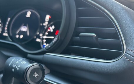 Mazda 3, 2021 год, 1 860 000 рублей, 15 фотография