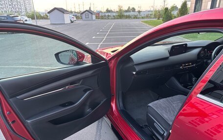 Mazda 3, 2021 год, 1 860 000 рублей, 13 фотография