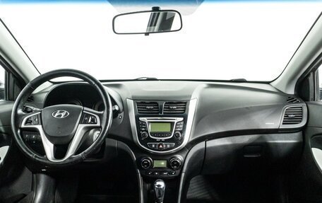 Hyundai Solaris II рестайлинг, 2013 год, 699 777 рублей, 13 фотография