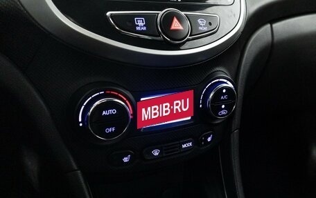 Hyundai Solaris II рестайлинг, 2013 год, 699 777 рублей, 15 фотография
