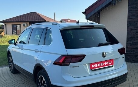 Volkswagen Tiguan II, 2019 год, 1 940 000 рублей, 4 фотография