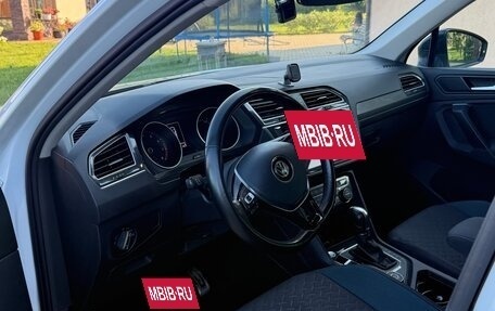 Volkswagen Tiguan II, 2019 год, 1 940 000 рублей, 7 фотография
