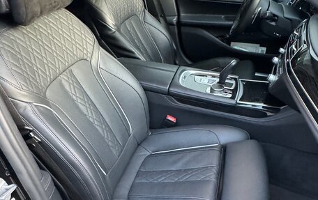 BMW 7 серия, 2020 год, 7 590 000 рублей, 12 фотография