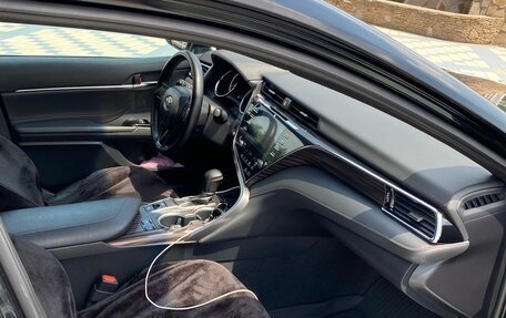 Toyota Camry, 2020 год, 2 750 000 рублей, 3 фотография