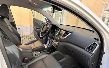 Hyundai Tucson III, 2017 год, 2 000 000 рублей, 9 фотография