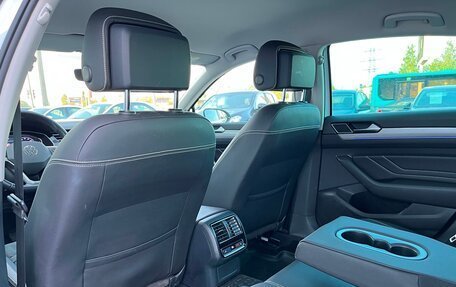 Volkswagen Passat B8 рестайлинг, 2021 год, 2 821 200 рублей, 12 фотография